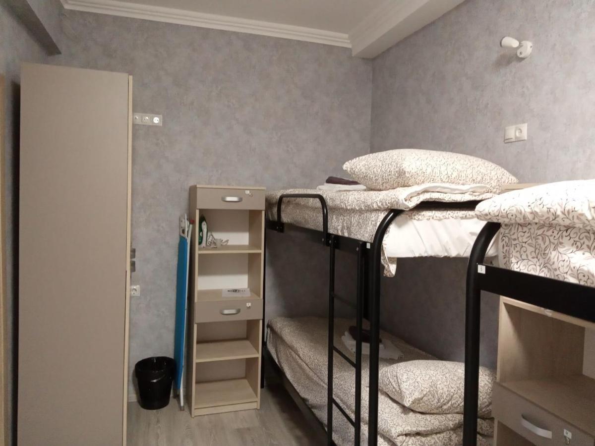 Hostel "Гном & Gnome" Leopoli Esterno foto
